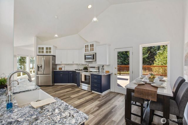 211 Basswood Drive, Silverlake, WA 98645