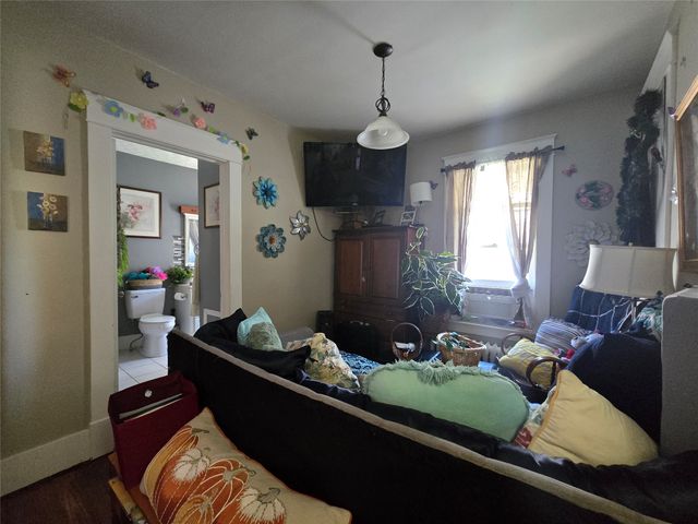 20 KELLOGG Street, Erie, PA 16508