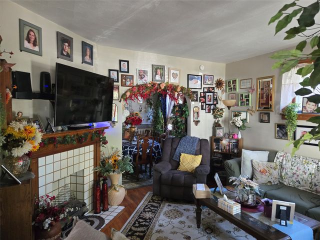 20 KELLOGG Street, Erie, PA 16508