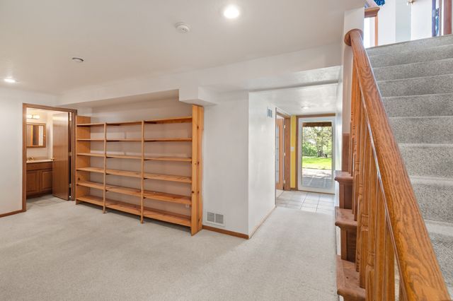 5307 SE 32nd Street, Des Moines, IA 50320