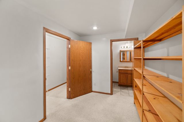 5307 SE 32nd Street, Des Moines, IA 50320