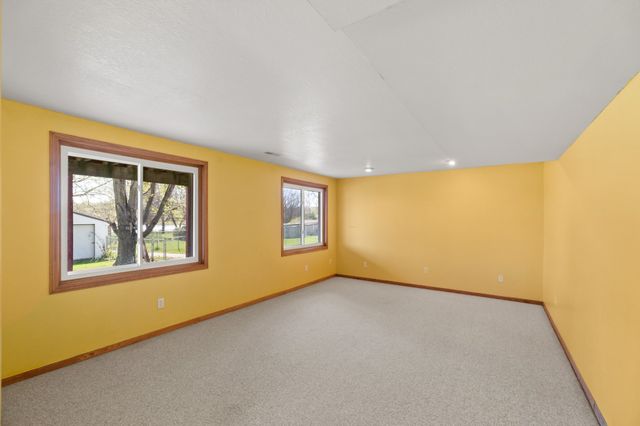 5307 SE 32nd Street, Des Moines, IA 50320