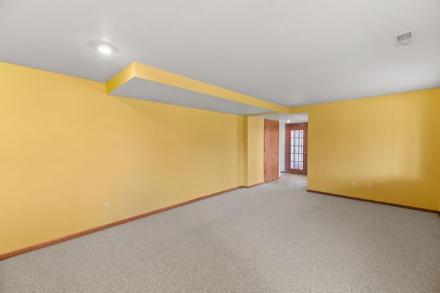 5307 SE 32nd Street, Des Moines, IA 50320