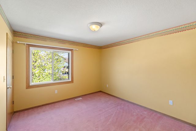 5307 SE 32nd Street, Des Moines, IA 50320