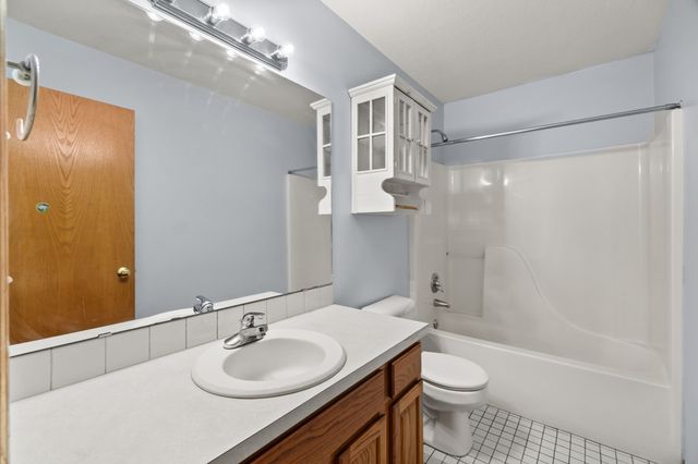 5307 SE 32nd Street, Des Moines, IA 50320