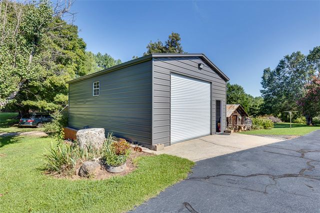3309 Earls Bridge Road, Easley, SC 29640