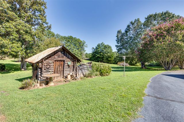 3309 Earls Bridge Road, Easley, SC 29640