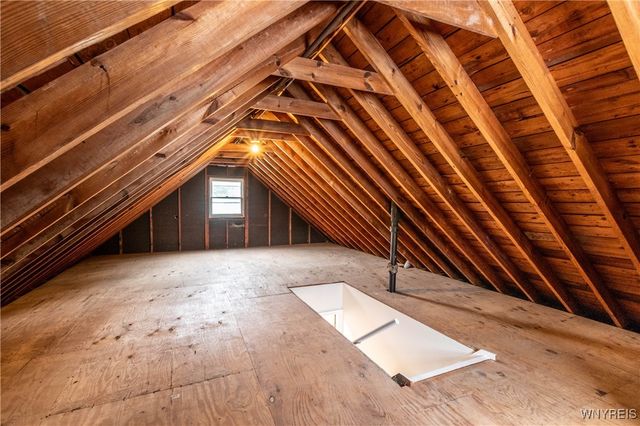 226 Westbrook Drive, Cheektowaga, NY 14225