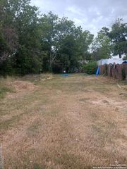 2218 W WILDWOOD DR, San Antonio, TX 78201