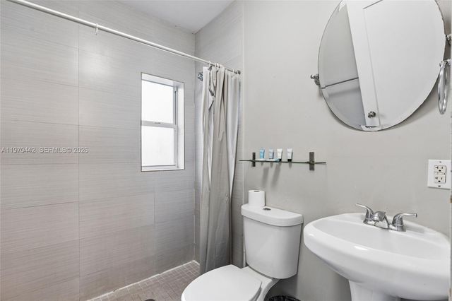 435 NE 69th St, Miami, FL 33138