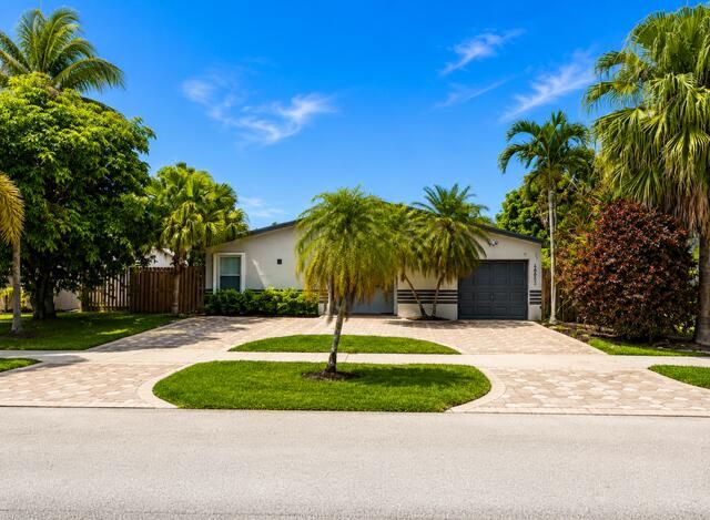 4683 NW 99th Terrace, Sunrise, FL 33351