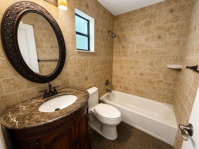 4683 NW 99th Terrace, Sunrise, FL 33351