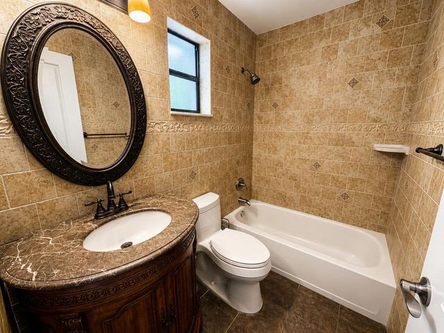 4683 NW 99th Terrace, Sunrise, FL 33351