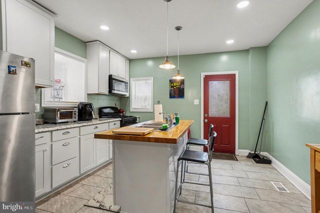 4300 BERGER AVE, Baltimore, MD 21206