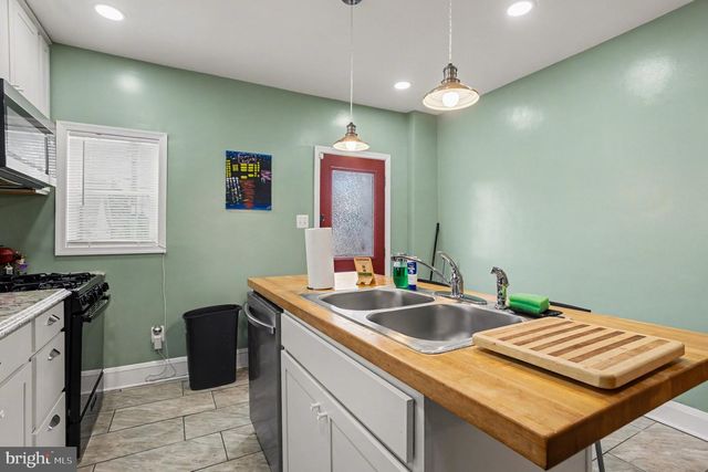 4300 BERGER AVE, Baltimore, MD 21206