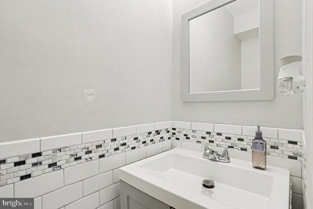 4300 BERGER AVE, Baltimore, MD 21206