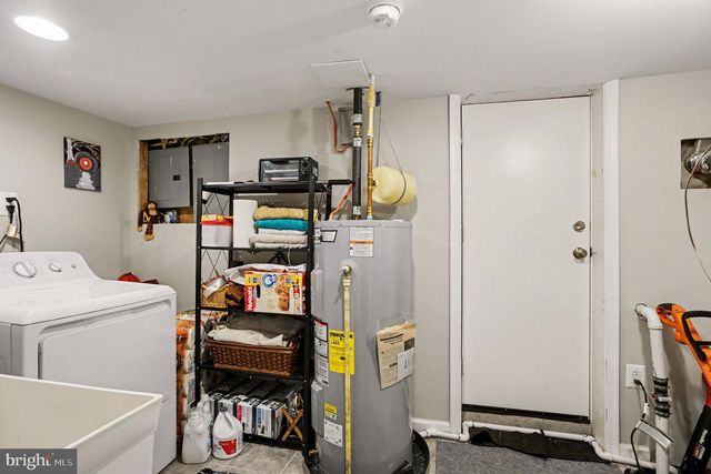 4300 BERGER AVE, Baltimore, MD 21206