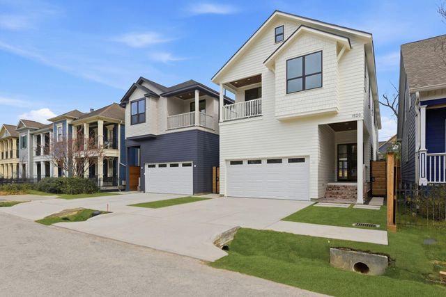 1520 Nicholson Street, Houston, TX 77008