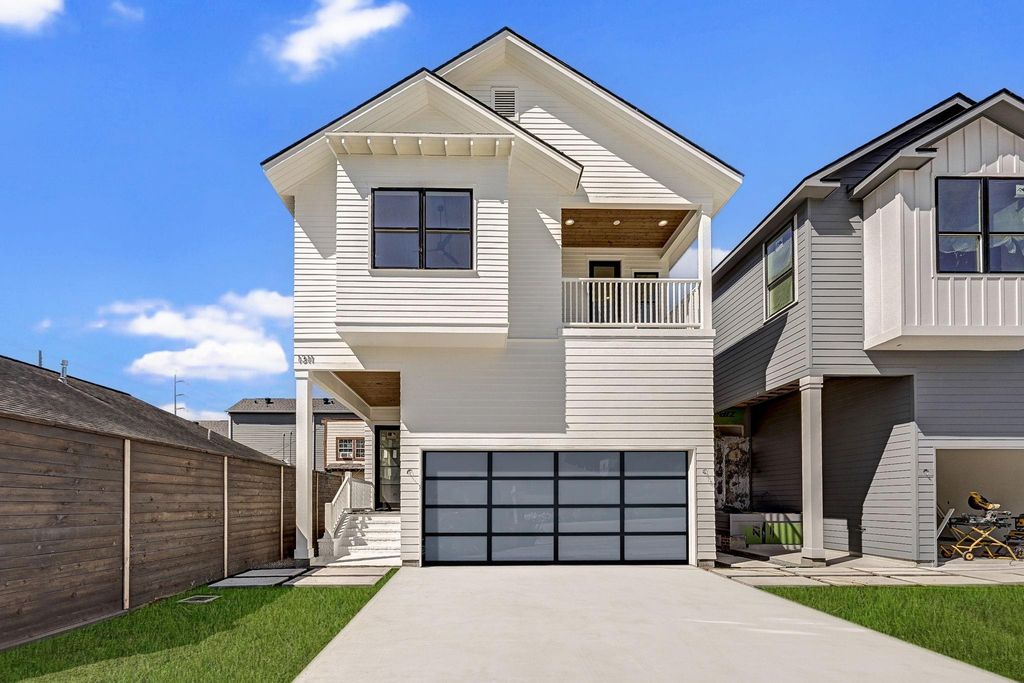 1520 Nicholson Street, Houston, TX 77008