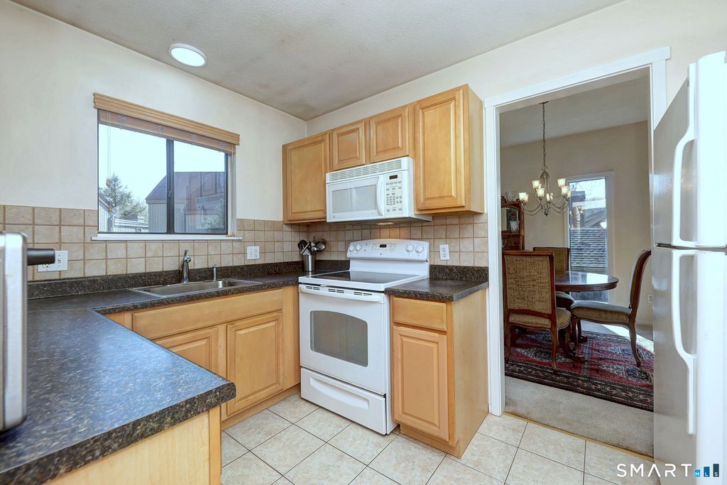 149 Heritage Village A, Southbury, CT 06488