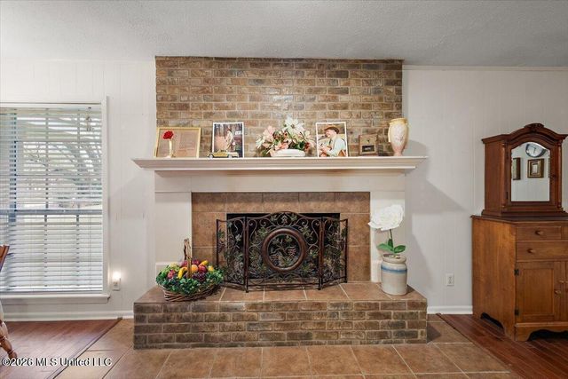 118 Pine Ridge Road, Florence, MS 39073