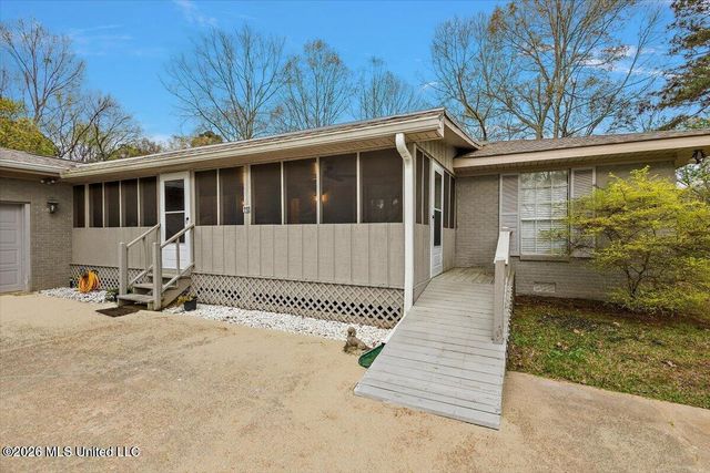 118 Pine Ridge Road, Florence, MS 39073