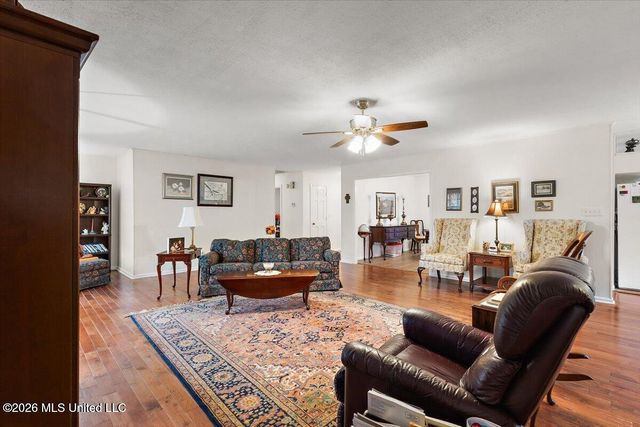 118 Pine Ridge Road, Florence, MS 39073