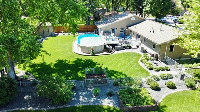 6690 Berkshire Lane N, Maple Grove, MN 55311