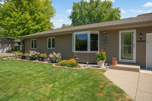 6690 Berkshire Lane N, Maple Grove, MN 55311