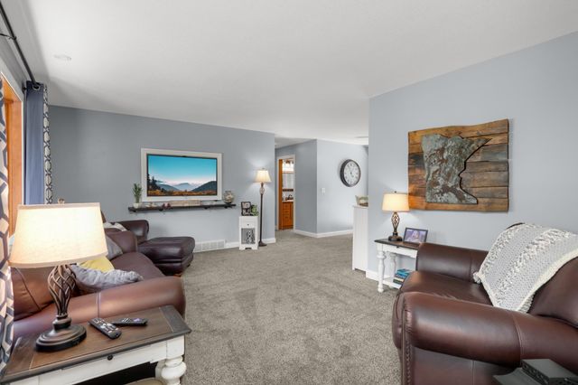6690 Berkshire Lane N, Maple Grove, MN 55311