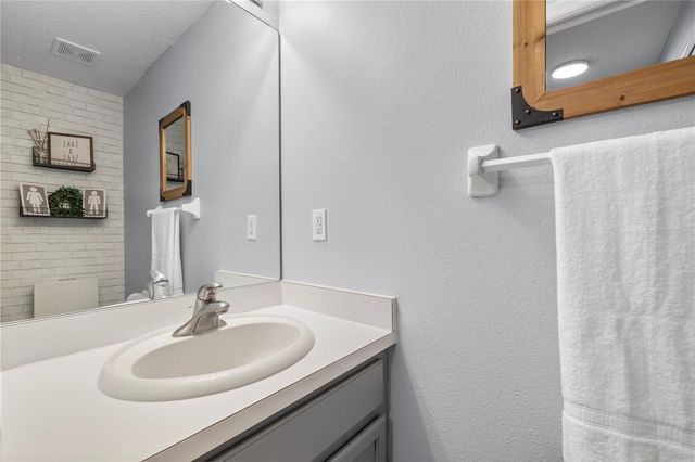 4835 WESSEX WAY, Land O Lakes, FL 34639