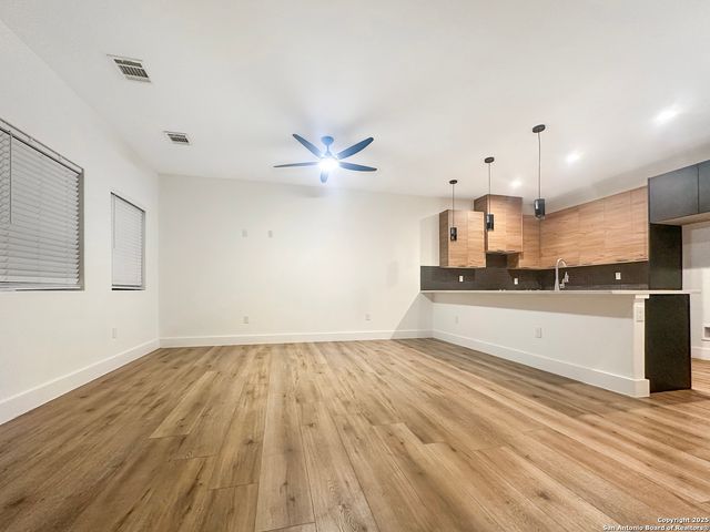 721-723 Iowa 721 723, San Antonio, TX 78203