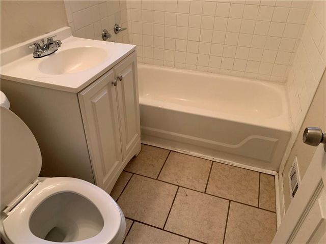10821 BENNINGTON Avenue, Kansas City, MO 64134