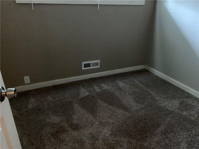 10821 BENNINGTON Avenue, Kansas City, MO 64134