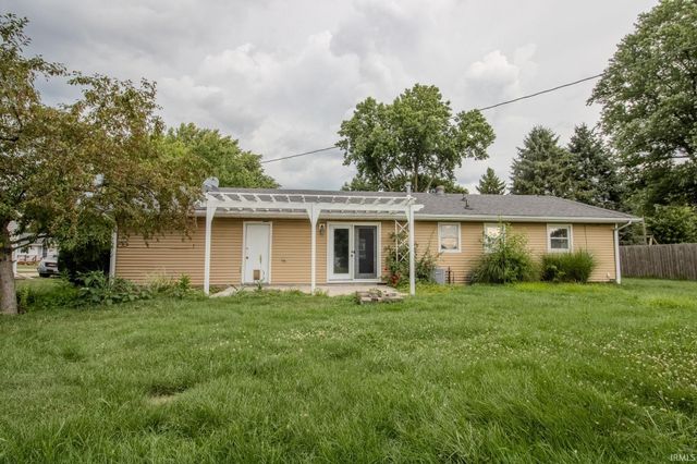 116 Sprunger Drive, Wanatah, IN 46390