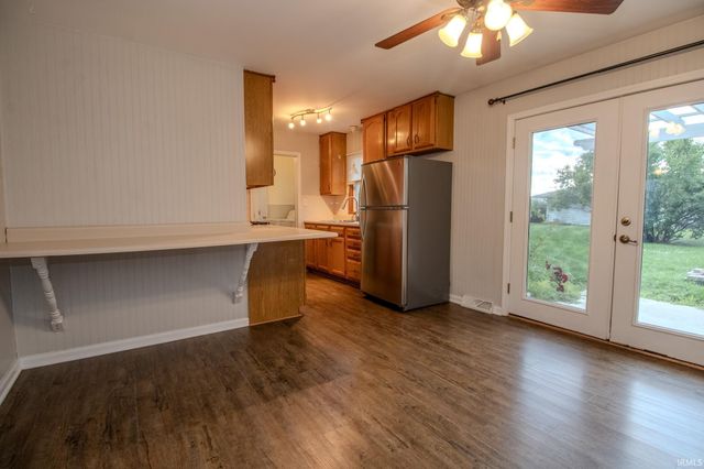 116 Sprunger Drive, Wanatah, IN 46390