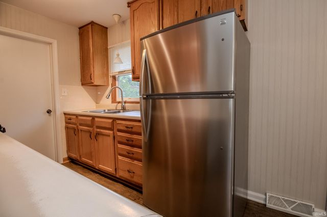 116 Sprunger Drive, Wanatah, IN 46390