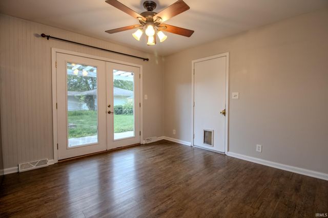 116 Sprunger Drive, Wanatah, IN 46390