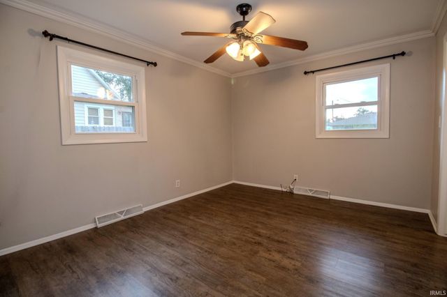 116 Sprunger Drive, Wanatah, IN 46390