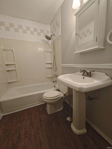 116 Sprunger Drive, Wanatah, IN 46390