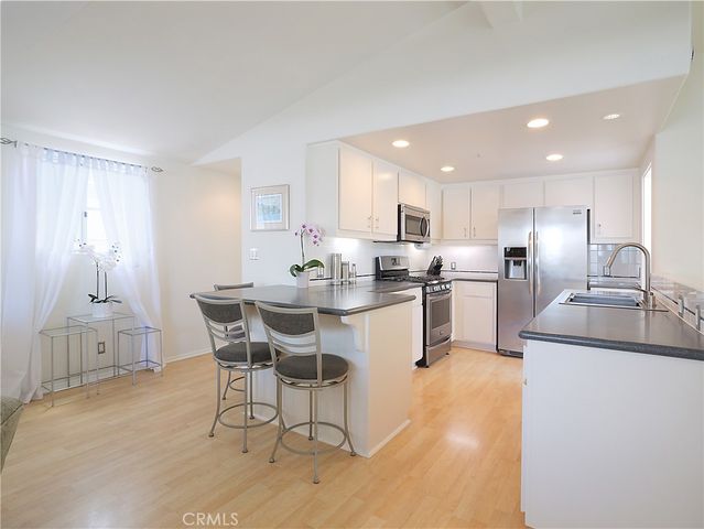 440 Marine Place, Manhattan Beach, CA 90266