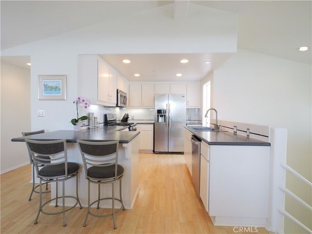440 Marine Place, Manhattan Beach, CA 90266