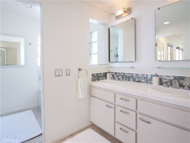 440 Marine Place, Manhattan Beach, CA 90266