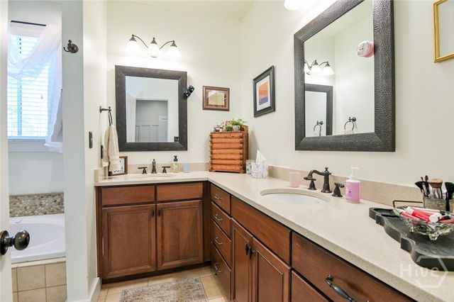 1060 Cobblestone Drive, Bogart, GA 30622