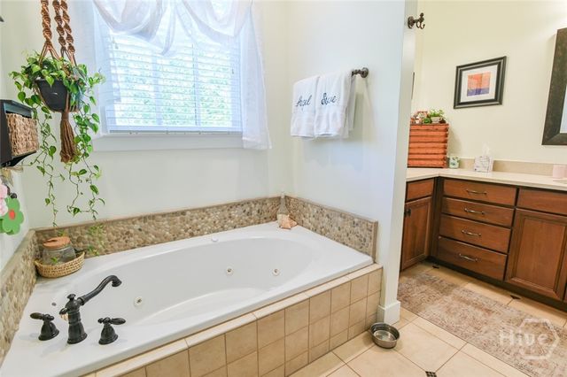 1060 Cobblestone Drive, Bogart, GA 30622
