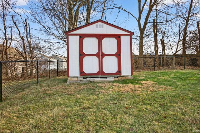 4592 N Shadow Wood Drive, Bloomington, IN 47404