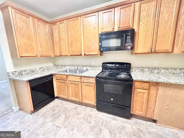 5400 Festival Avenue, Fairburn, GA 30213