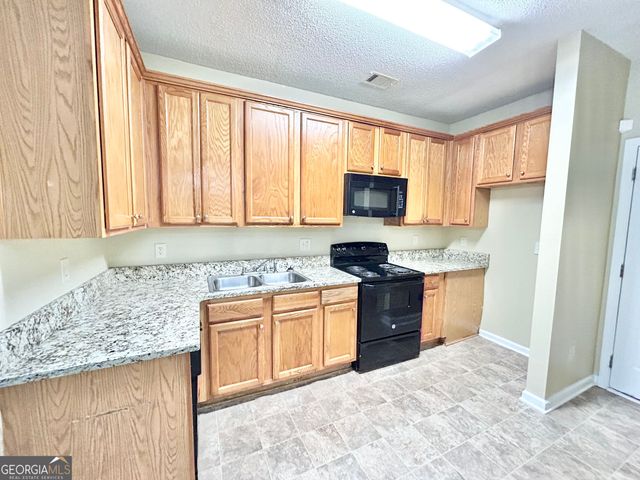 5400 Festival Avenue, Fairburn, GA 30213