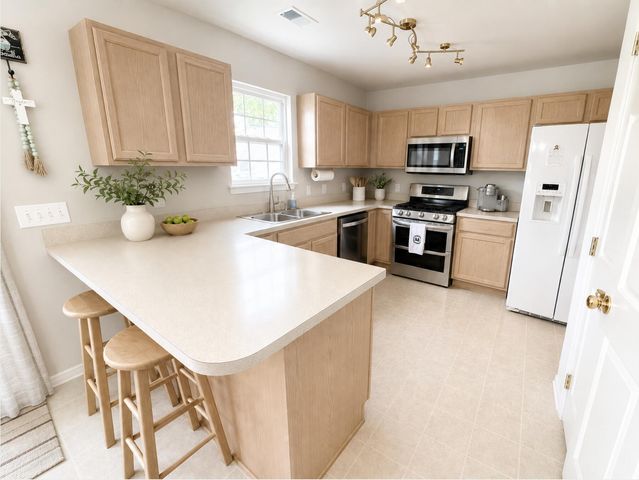 9229 N Moreto Circle, Summerville, SC 29485