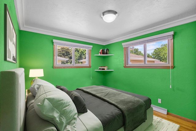 2700 N LILLIAN COURT, Appleton, WI 54911